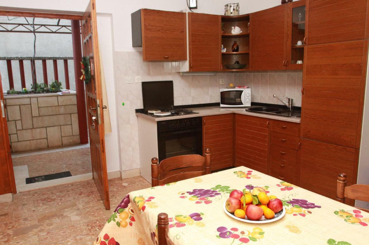 Raos Iva Apartment Trogir Bagian luar foto
